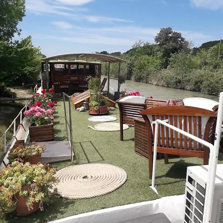 Peniche Caroline Bed and breakfast