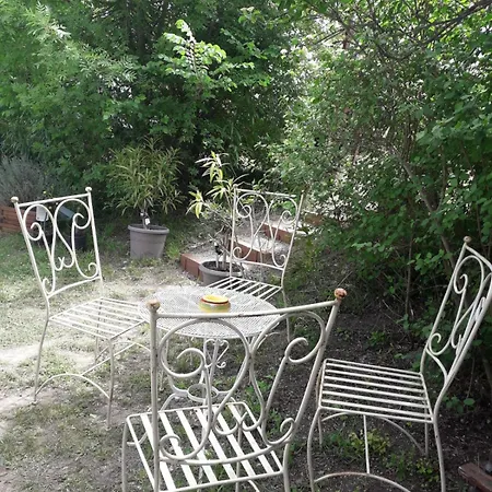 Peniche Caroline Bed and breakfast Capestang