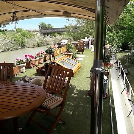 Peniche Caroline, Climatisees, Petit Dejeuner Compris, Cyclistes Bienvenus فندق مبيت وإفطار